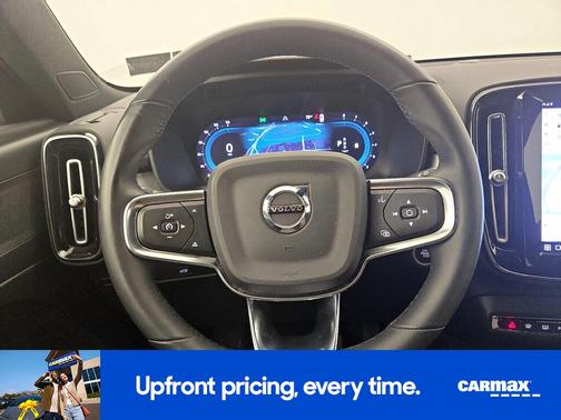 2023 Volvo XC40 B5 Core