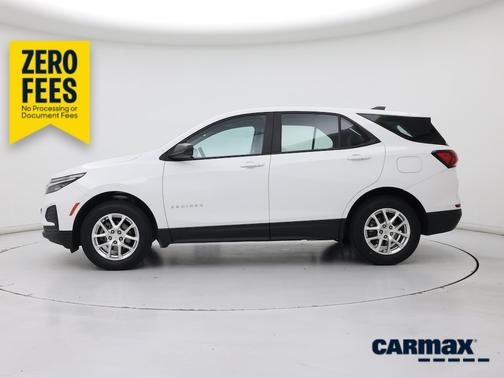 White 2022 Chevrolet Equinox LS