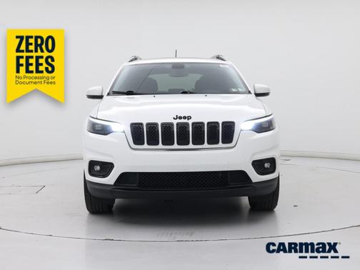 White 2019 Jeep Cherokee Altitude