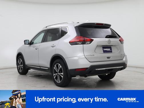 Silver 2017 Nissan Rogue SV