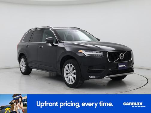2017 Volvo XC90 T6 Momentum