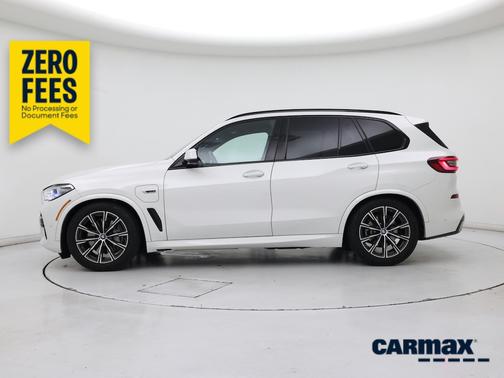 White 2022 BMW X5 PHEV XDrive45e