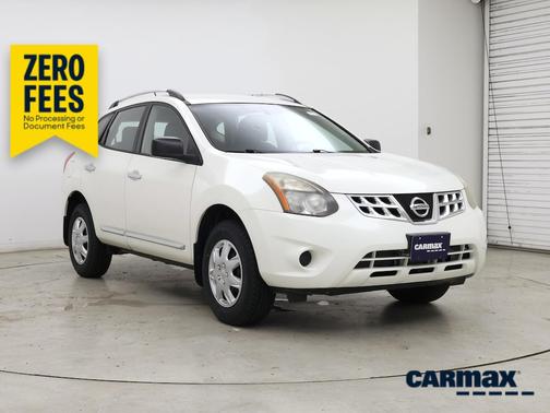 White 2014 Nissan Rogue Select S