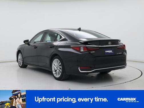 2023 Lexus ES 300h Ultra Luxury