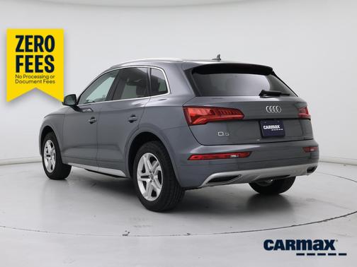 Gray 2019 Audi Q5 Premium