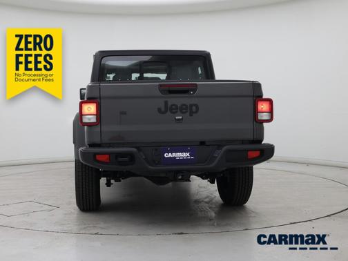 Gray 2022 Jeep Gladiator Sport
