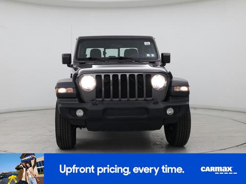 Gray 2022 Jeep Gladiator Sport