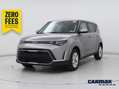 Gray 2025 Kia Soul LX