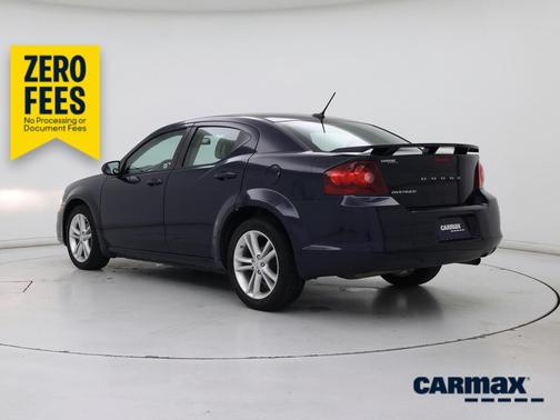 Blue 2014 Dodge Avenger SE