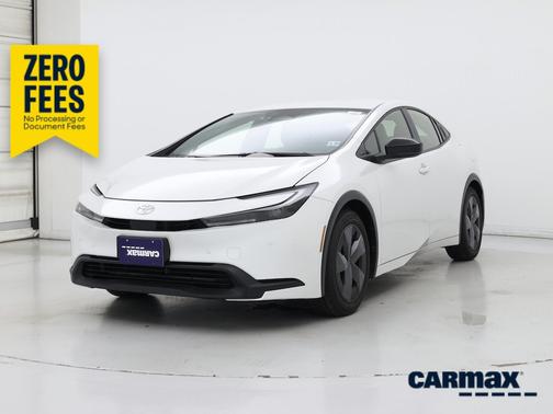 White 2025 Toyota Prius LE