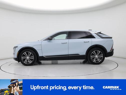 2024 Cadillac LYRIQ Luxury 2