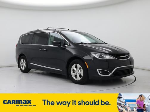 2018 Chrysler Pacifica Hybrid Touring L