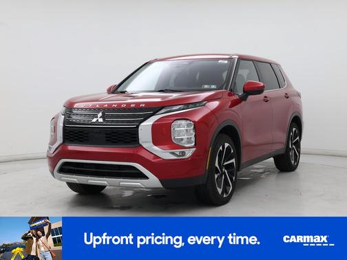 Red 2024 Mitsubishi Outlander SE