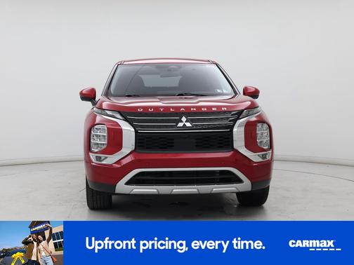 Red 2024 Mitsubishi Outlander SE
