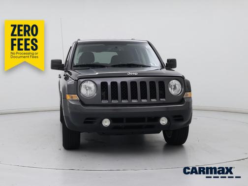 Gray 2017 Jeep Patriot Latitude