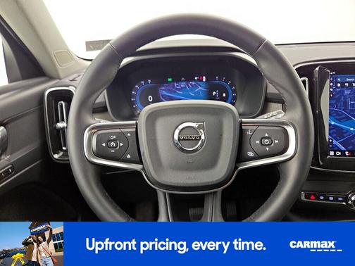 2023 Volvo XC40 B5 Core