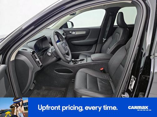 2023 Volvo XC40 B5 Core