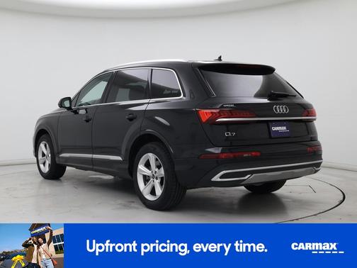 Black 2022 Audi Q7 Premium