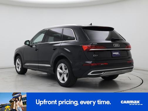 Black 2022 Audi Q7 Premium
