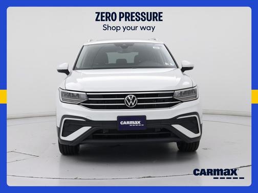White 2022 Volkswagen Tiguan SE