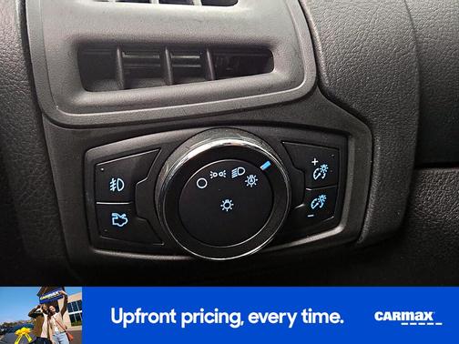 Gray 2014 Ford Focus SE