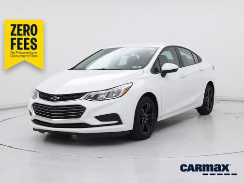 White 2018 Chevrolet Cruze LS