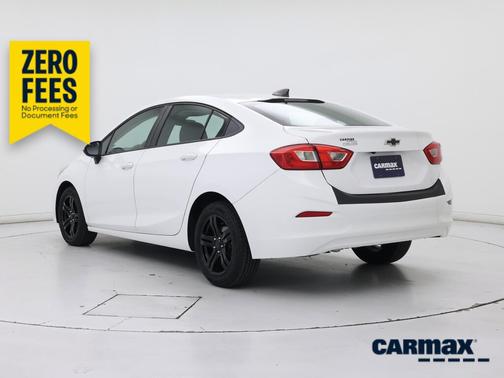 White 2018 Chevrolet Cruze LS