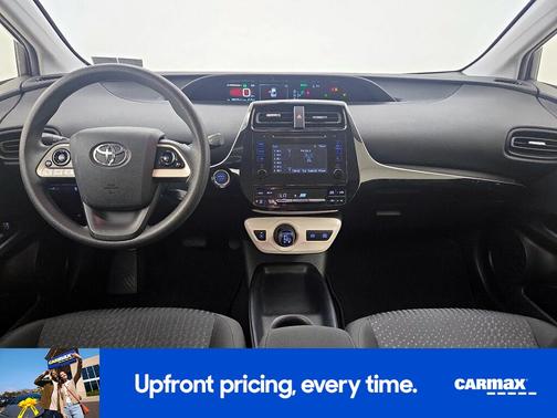 Pearl 2016 Toyota Prius Two
