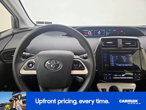 Pearl 2016 Toyota Prius Two