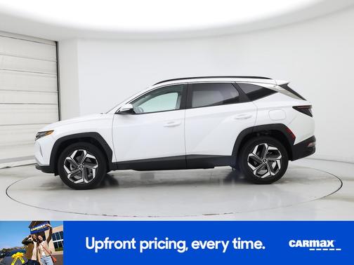 White 2022 Hyundai TUCSON SEL