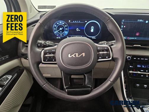 White 2024 Kia Carnival SX