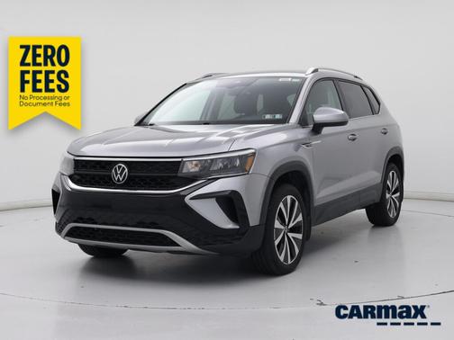 Silver 2023 Volkswagen Taos SE