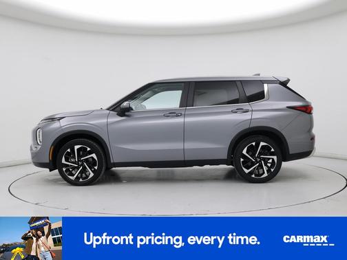 Gray 2024 Mitsubishi Outlander SE