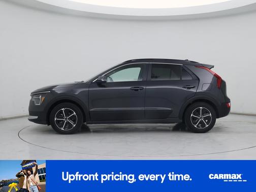 Gray 2023 Kia Niro EX