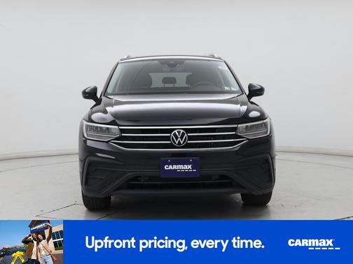 Black 2023 Volkswagen Tiguan SE
