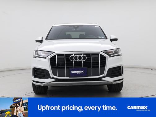 White 2023 Audi Q7 Premium Plus