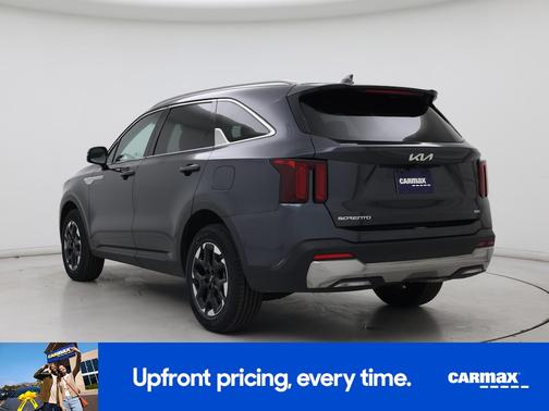 Gray 2024 Kia Sorento S