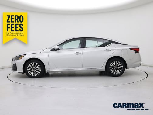 Silver 2023 Nissan Altima SV