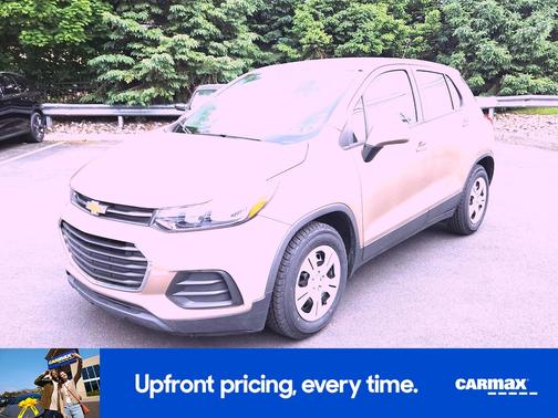 Gold 2018 Chevrolet Trax LS