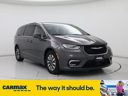 2022 Chrysler Pacifica Hybrid Touring L