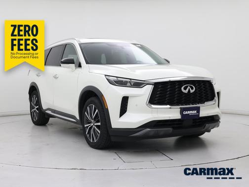 White 2023 INFINITI QX60 Sensory