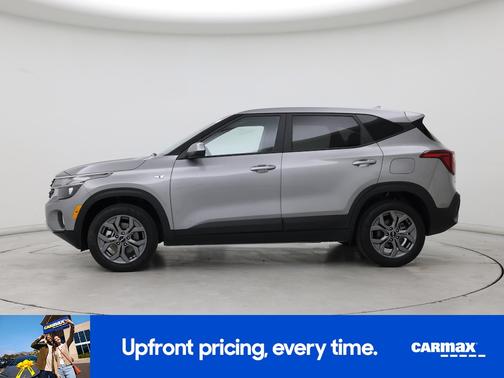 Gray 2025 Kia Seltos LX