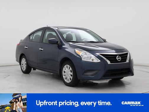 Green 2017 Nissan Versa SV