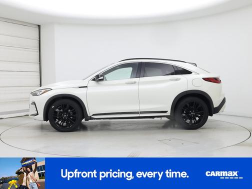 White 2022 INFINITI QX55 Essential