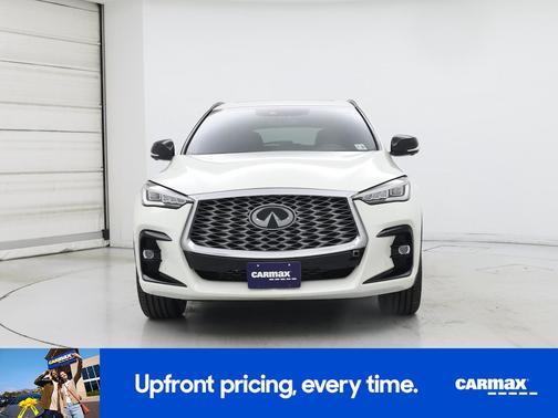 White 2022 INFINITI QX55 Essential