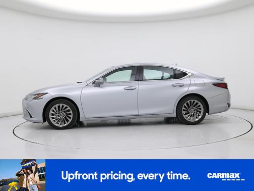 2025 Lexus ES 300h Ultra Luxury