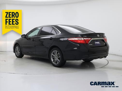 Black 2017 Toyota Camry SE