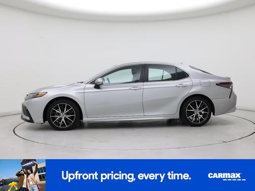 Silver 2023 Toyota Camry SE