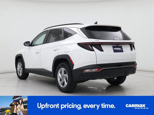 White 2023 Hyundai TUCSON SEL