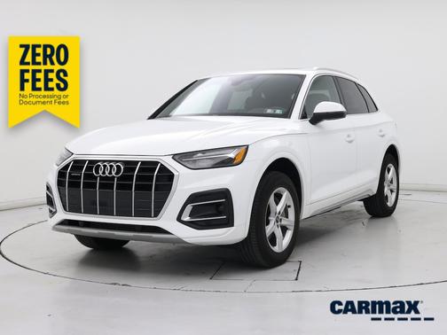 White 2023 Audi Q5 Premium